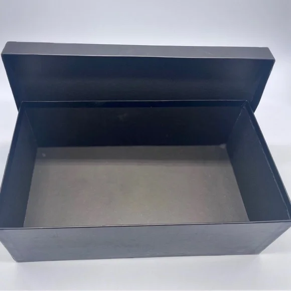 GUCCI Genuine Black Shoe Box for Women’s Shoes and Sandals Size in Photos - Picture 4 of 6